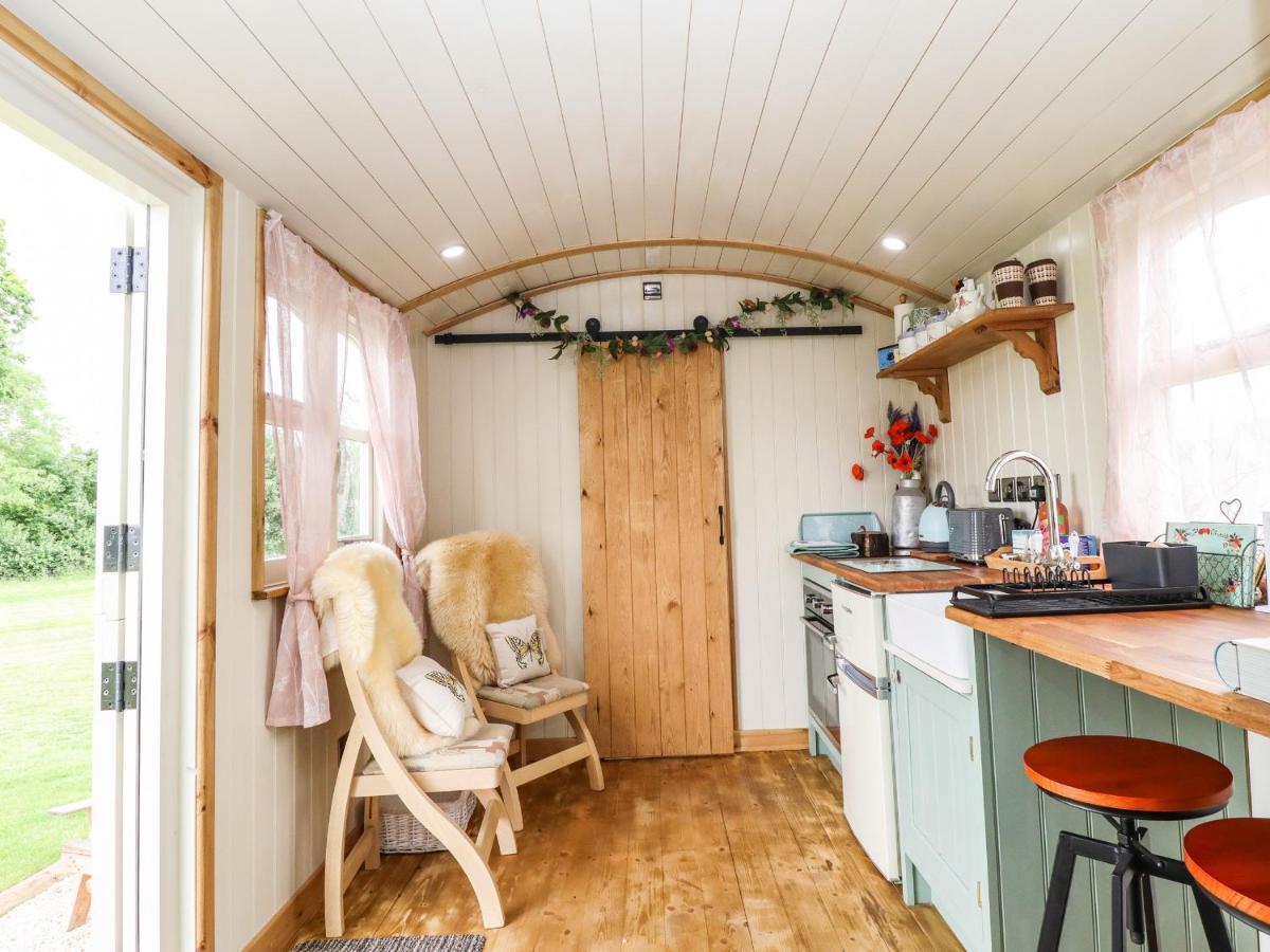 Honeybee Lodge Woodhall Spa Εξωτερικό φωτογραφία